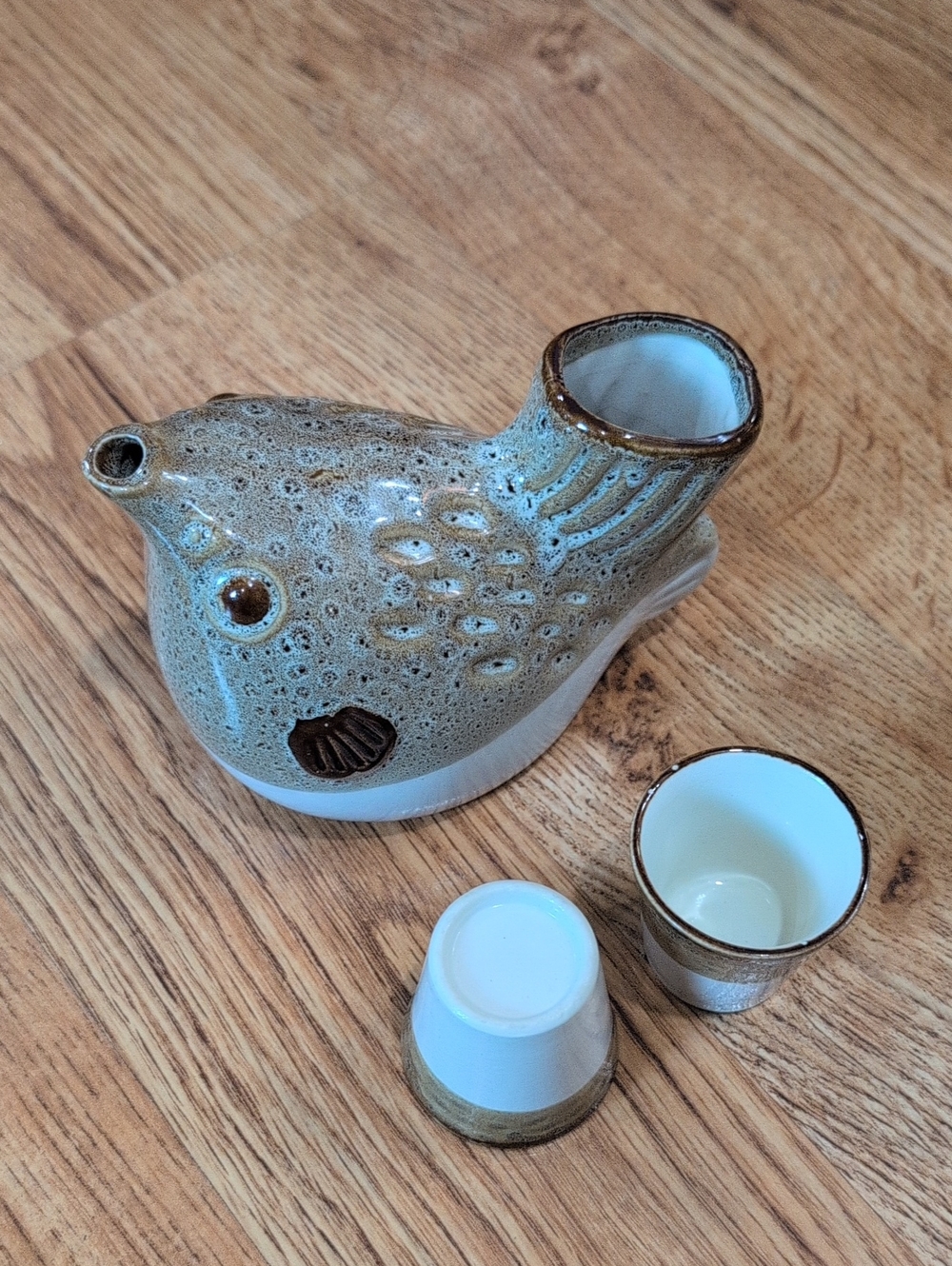 Ceramic Puffer Sake Set - Two Sake Cups